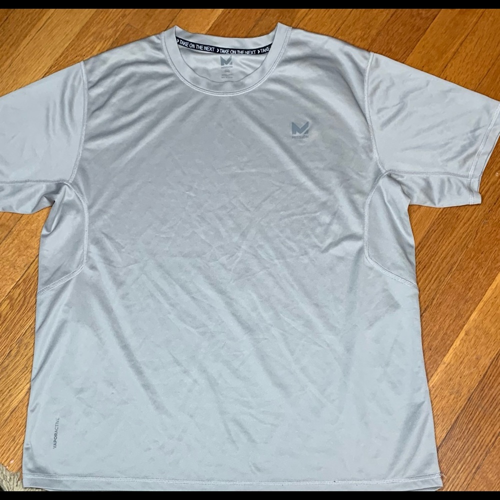 Mission active tee